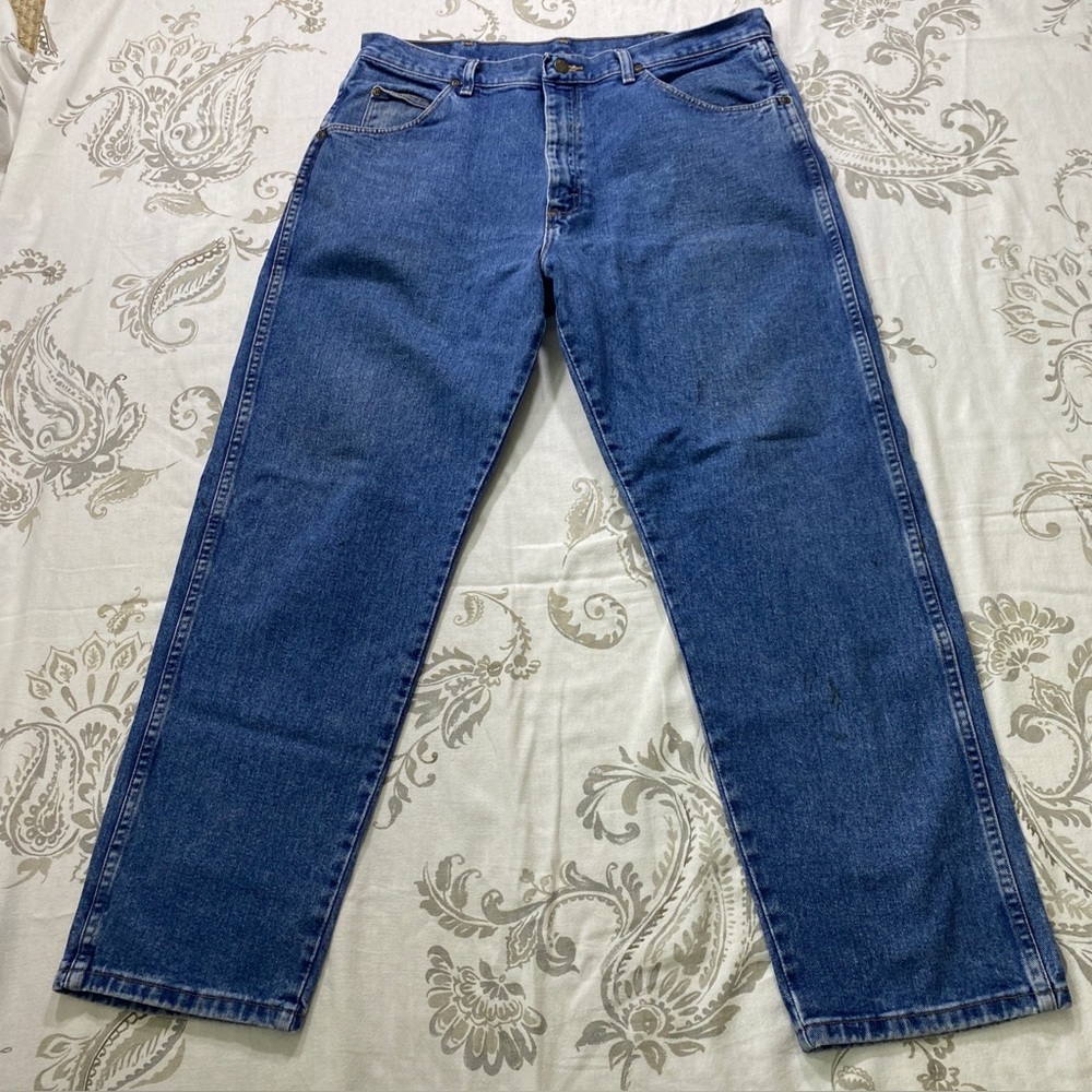 Wrangler Jeans Mens 36X28 1/2
"Blue Denim Regular Fit Rugged
Wear Retro Western‎